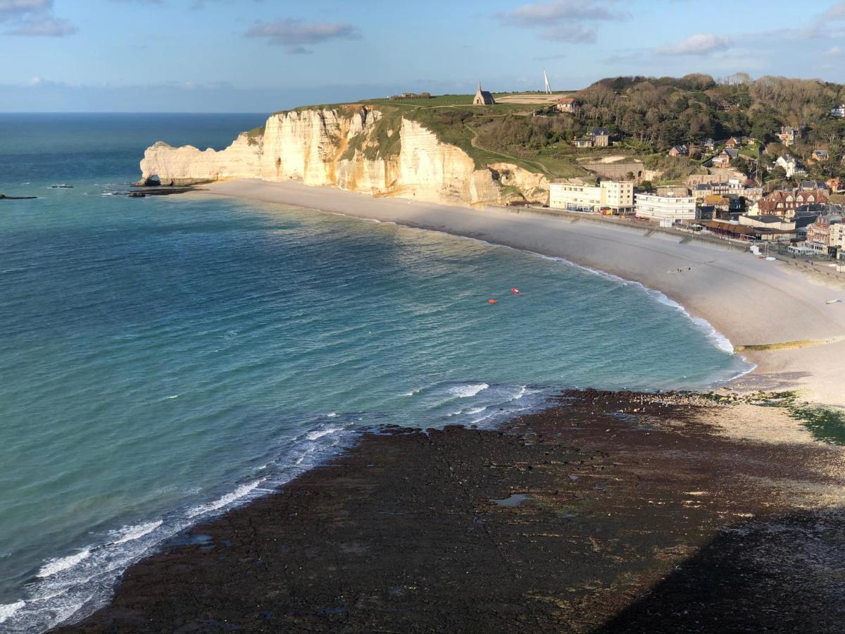 Maisonnette avec un joli jardin Étretat Extérieur photo